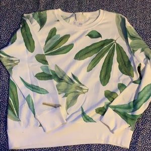 H&M NWOT Sz Med Palm Leaves Crewneck 🌴